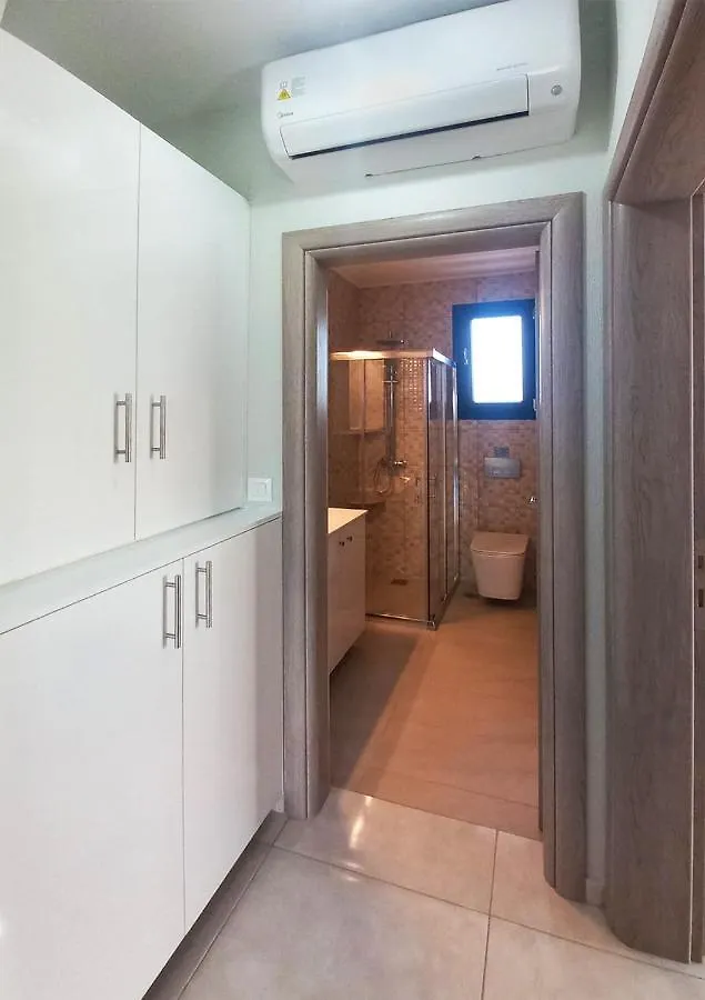 Elizabeth View Apartment Flogita